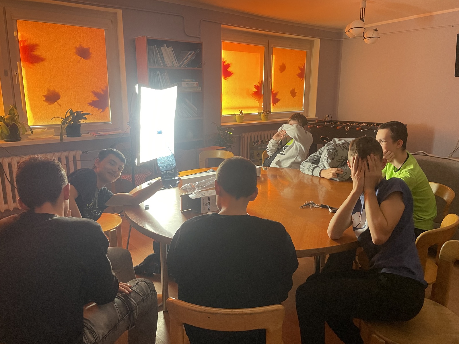 Laboratoria przyszłości - fotografia, lampy światła stałego